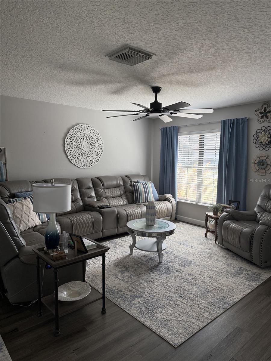 Image 5 of 12 For 11349 Davison Lane