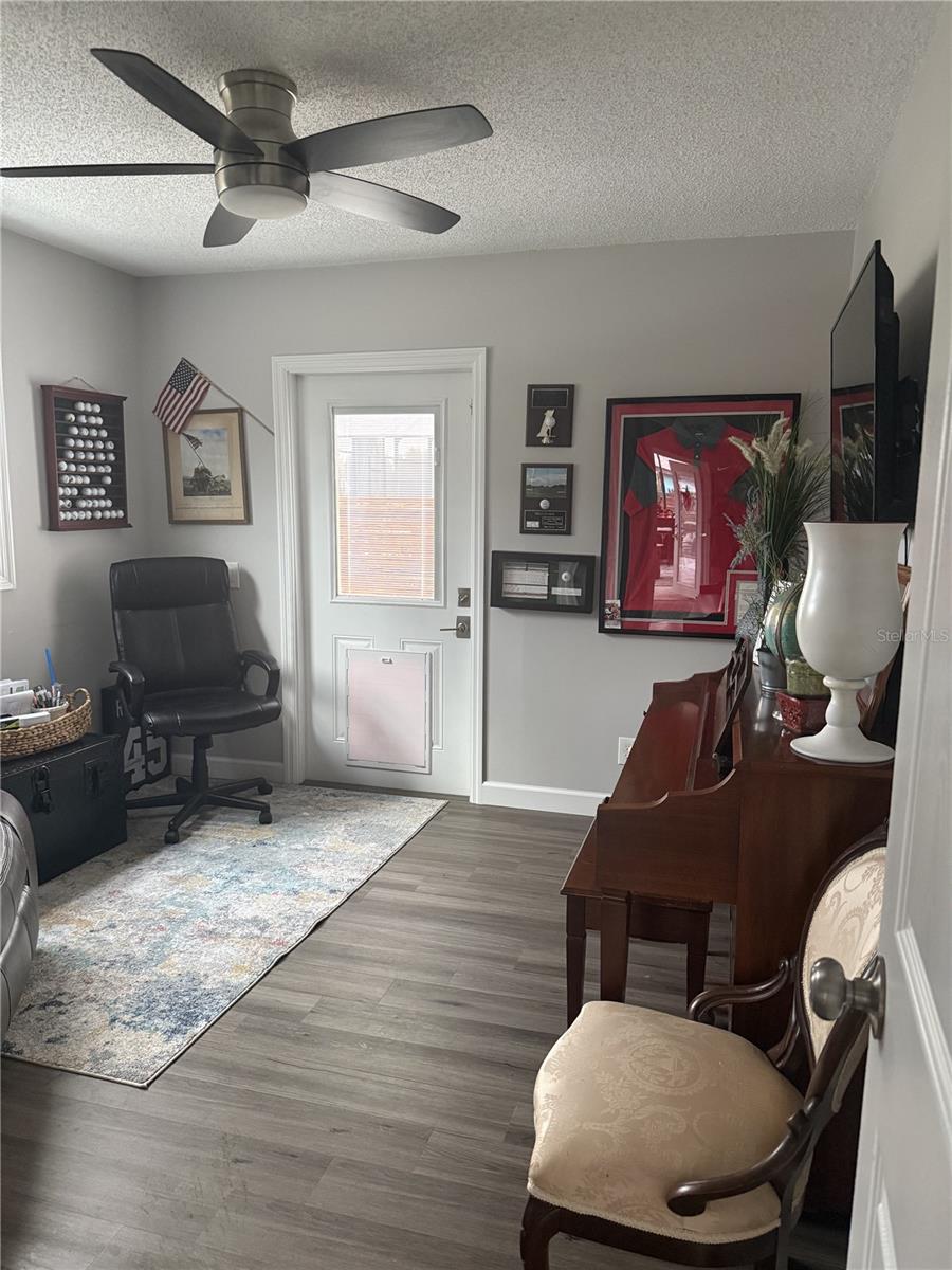 Image 7 of 12 For 11349 Davison Lane