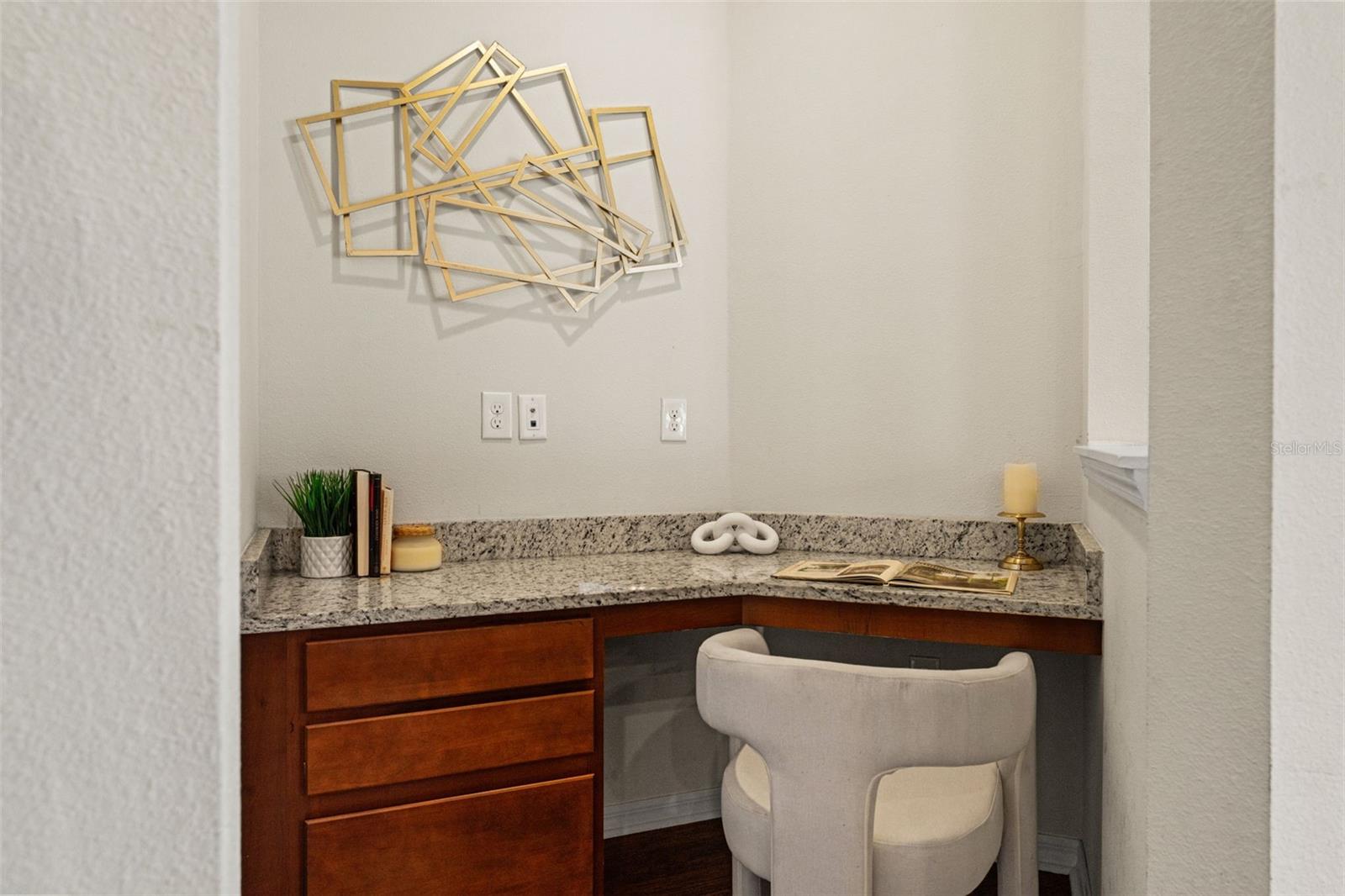 Image 31 of 72 For 8296 Olive Brook Drive