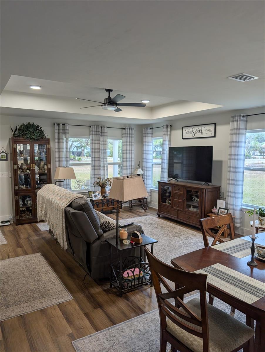 Image 11 of 30 For 11190 100th Avenue