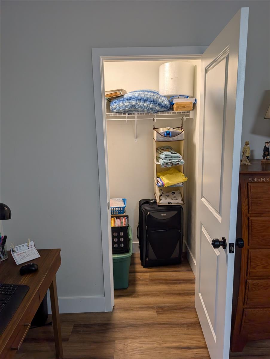 Image 20 of 30 For 11190 100th Avenue