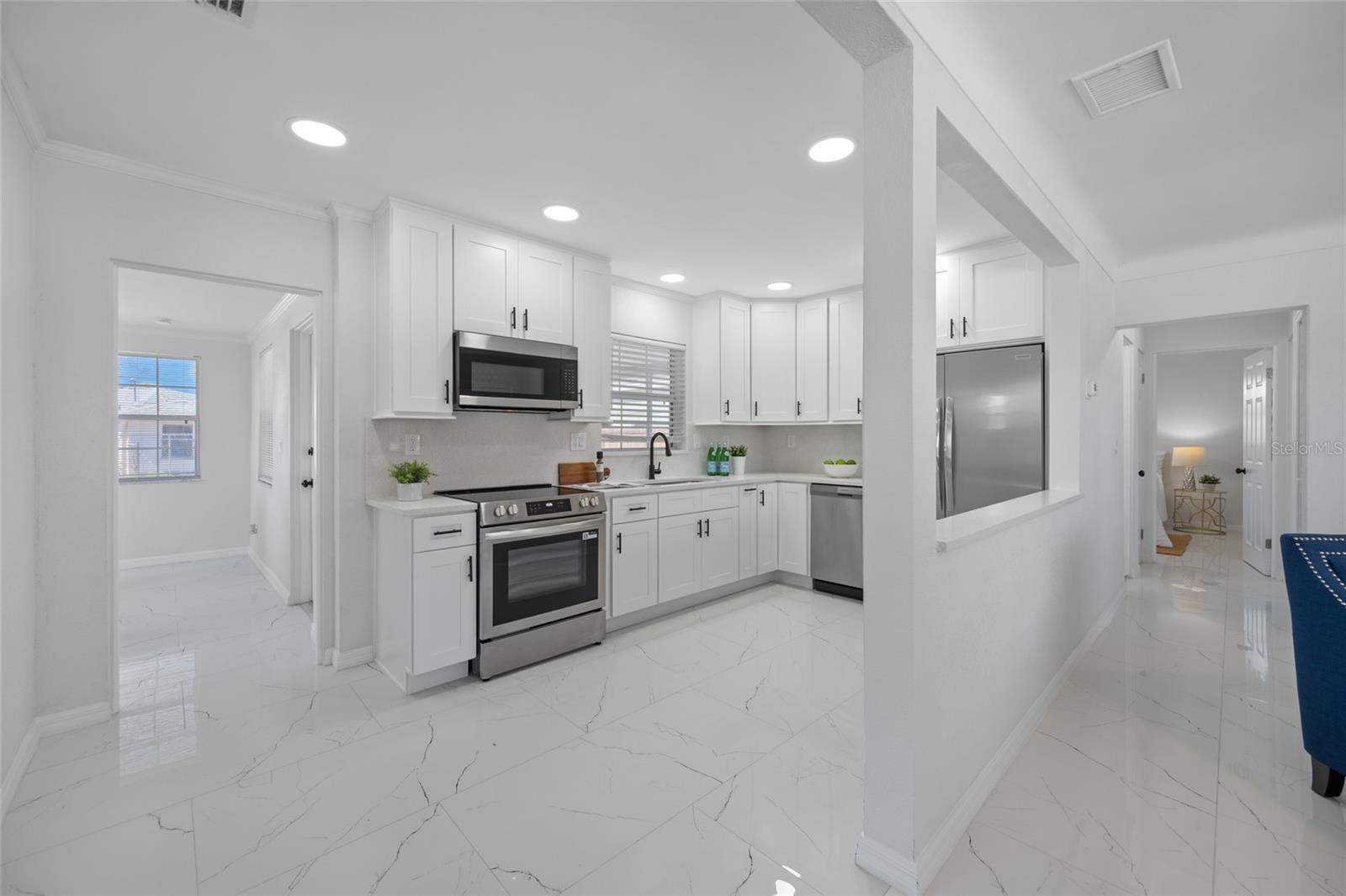 Image 9 of 52 For 7010 Boca Ciega Drive