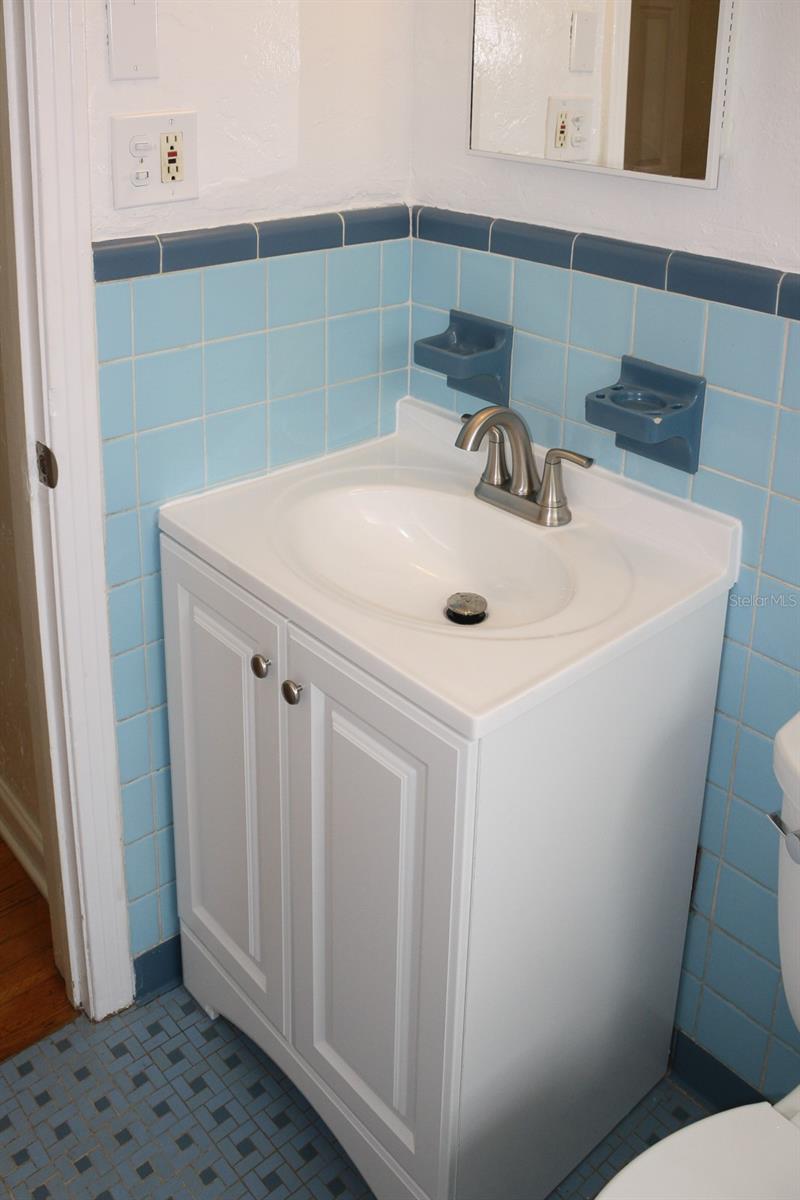 Image 15 of 53 For 238 43rd Avenue N