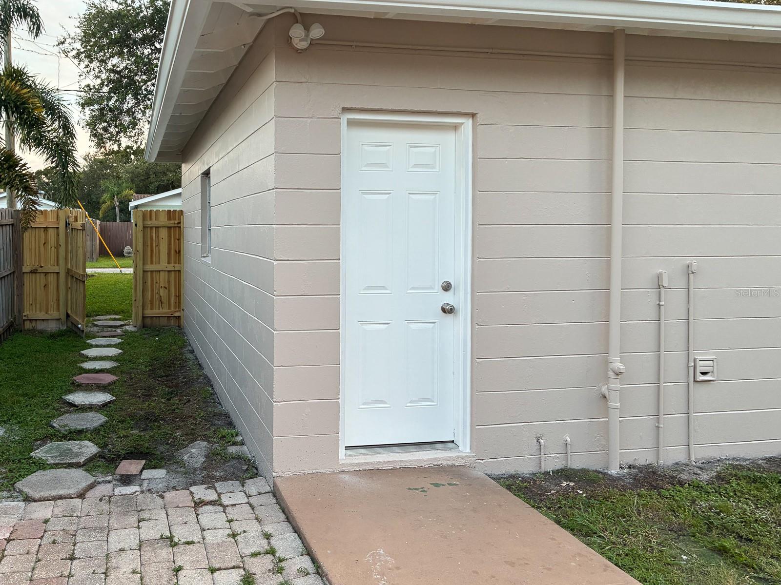 Image 20 of 53 For 238 43rd Avenue N