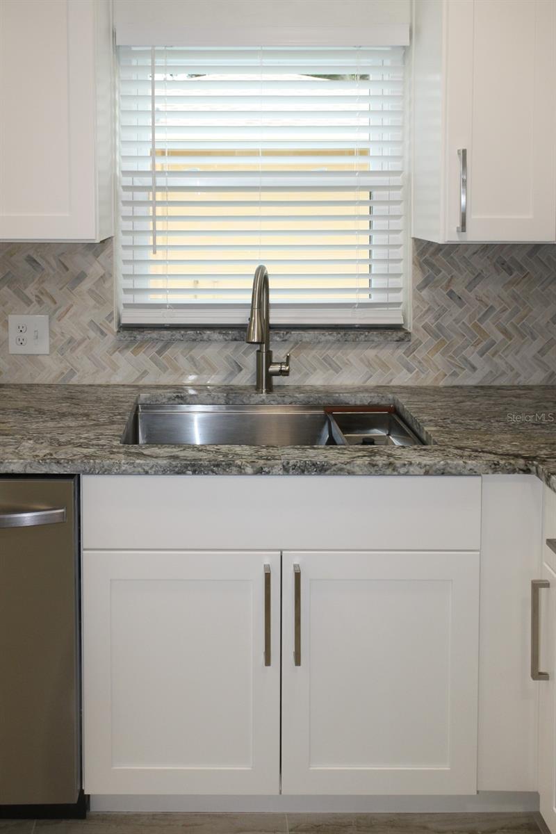 Image 6 of 53 For 238 43rd Avenue N