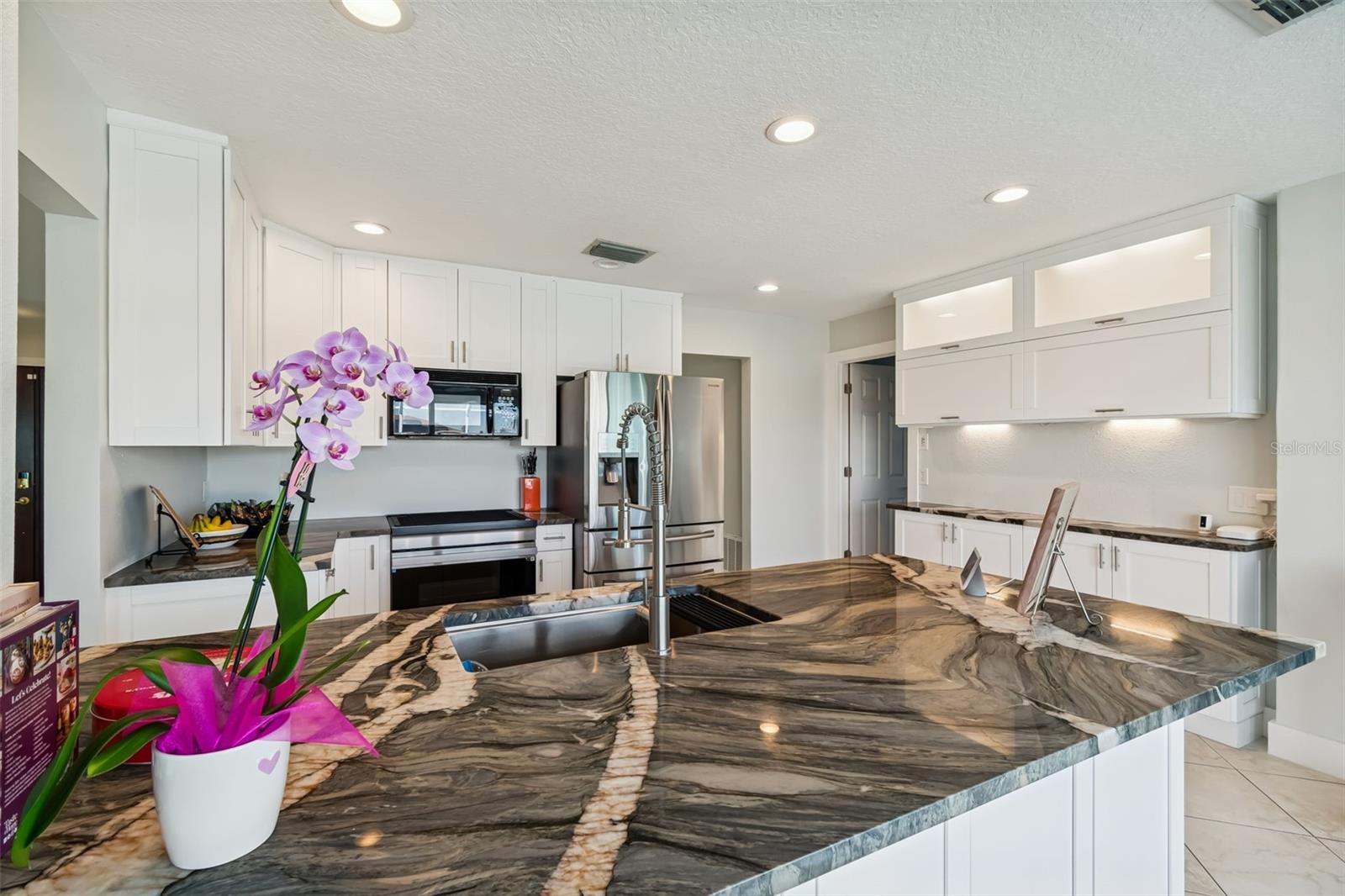 Image 15 of 50 For 9816 San Sebastian Way