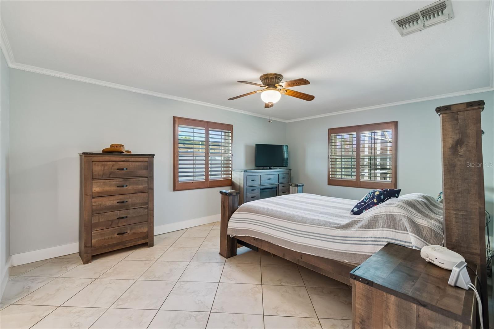 Image 19 of 50 For 9816 San Sebastian Way