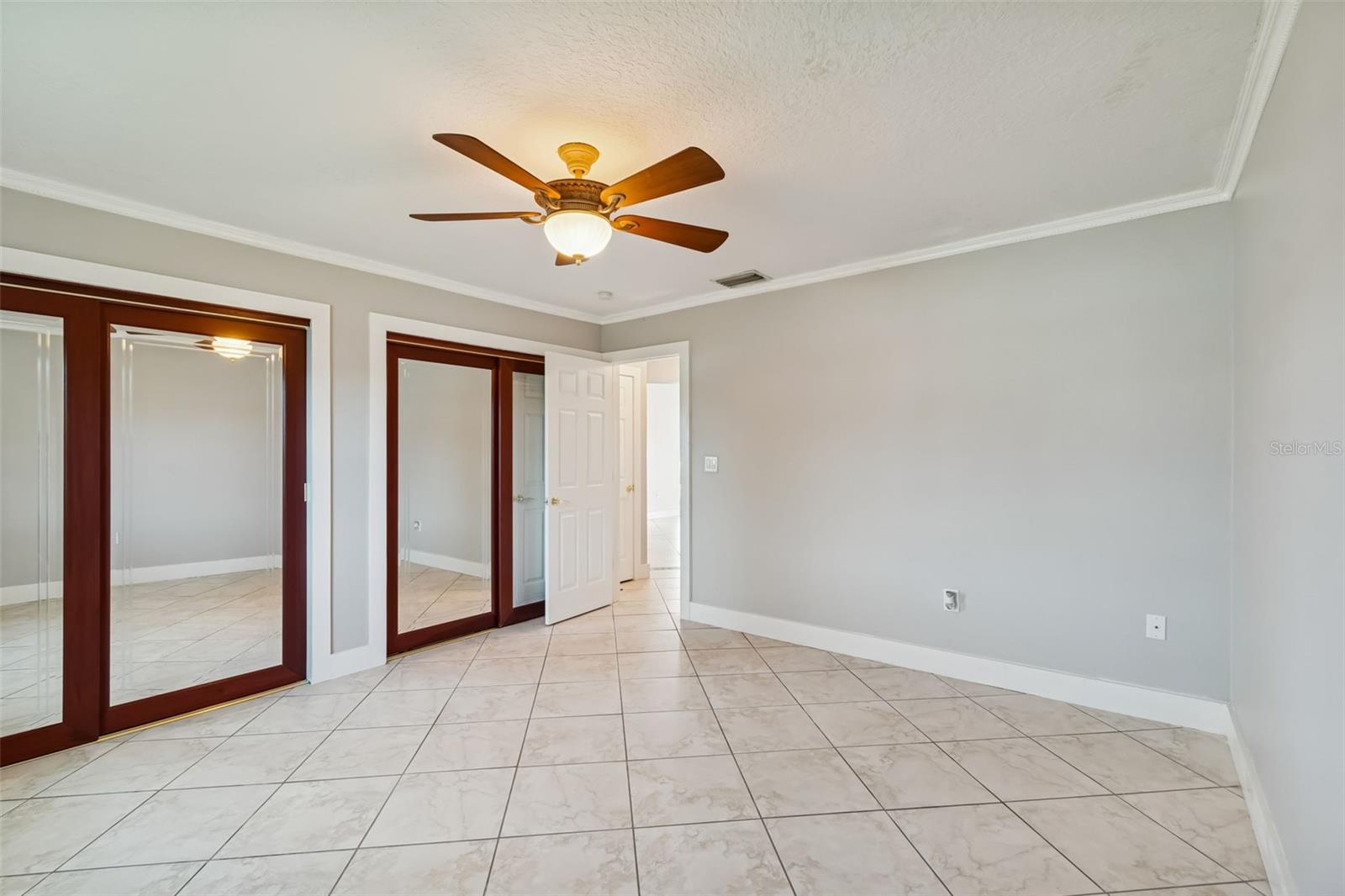 Image 27 of 50 For 9816 San Sebastian Way