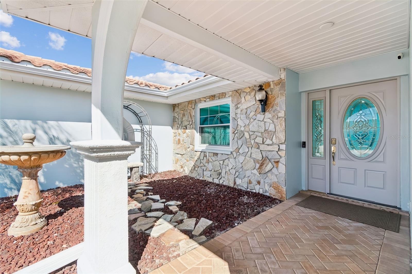 Image 5 of 50 For 9816 San Sebastian Way