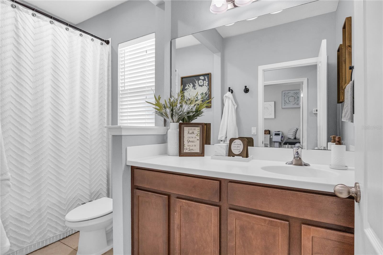 Image 16 of 40 For 7238 Milestone Drive