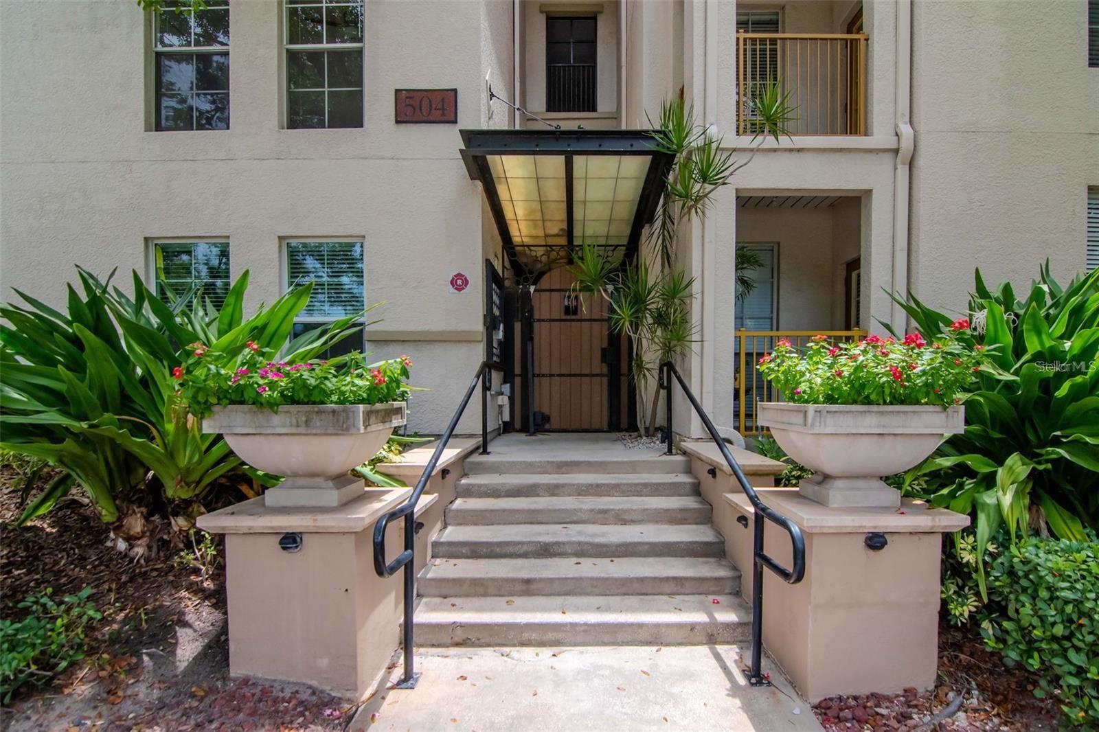 Image 30 of 37 For 504 Armenia Avenue 1311