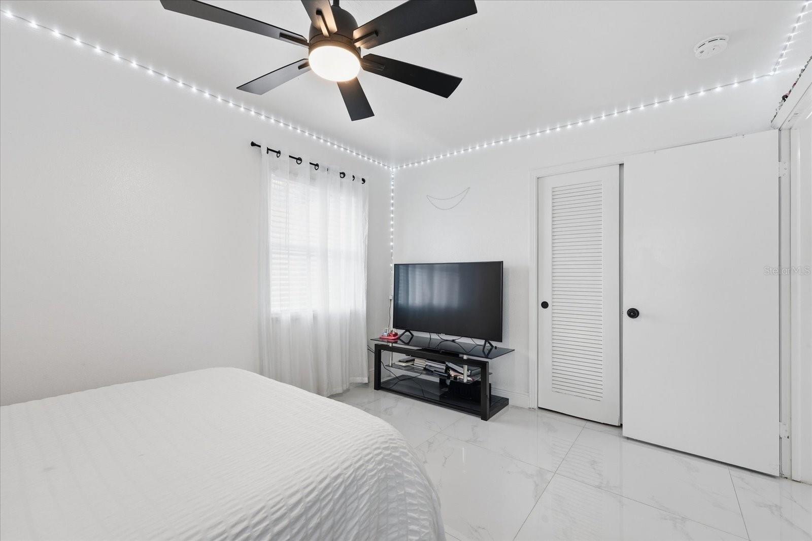 Image 16 of 26 For 2521 Minnehaha Street