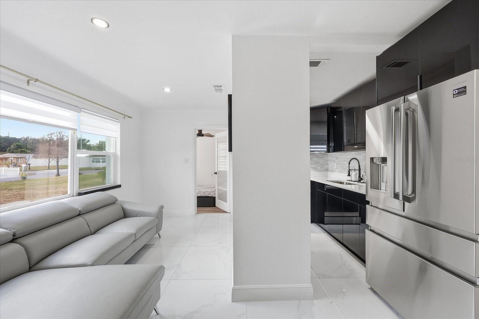 Image 4 of 26 For 2521 Minnehaha Street