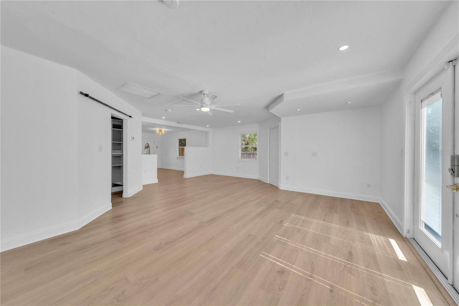 Image 17 of 45 For 314 Frances Avenue