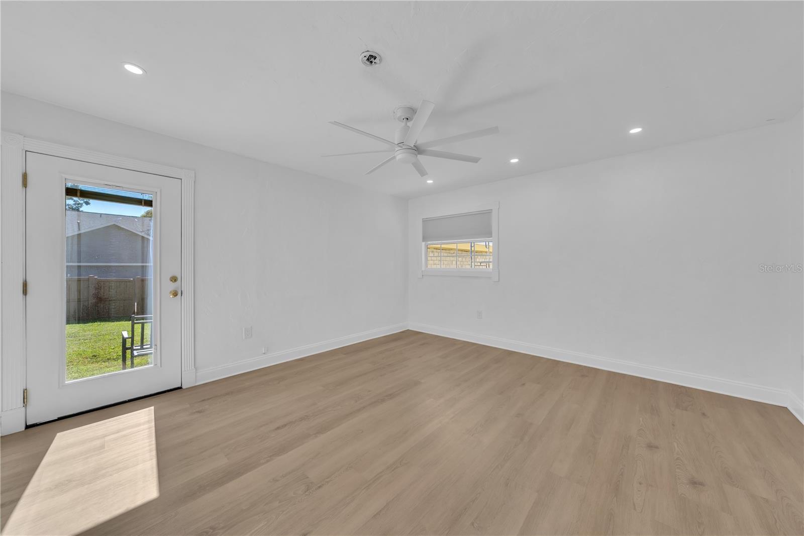 Image 22 of 45 For 314 Frances Avenue