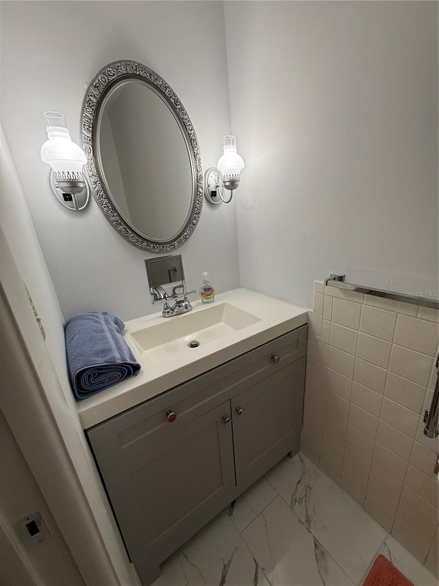 Image 20 of 38 For 2700 Bayshore Boulevard 4103