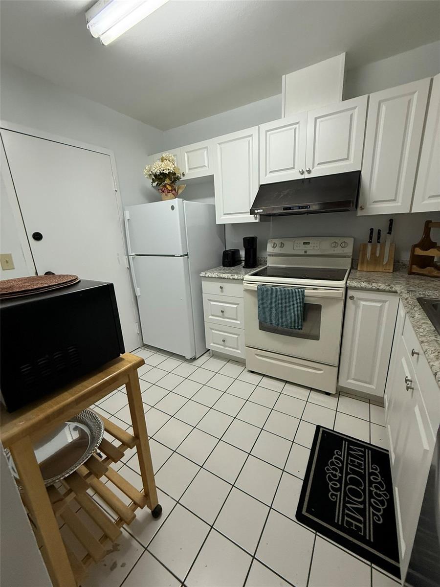 Image 24 of 38 For 2700 Bayshore Boulevard 4103