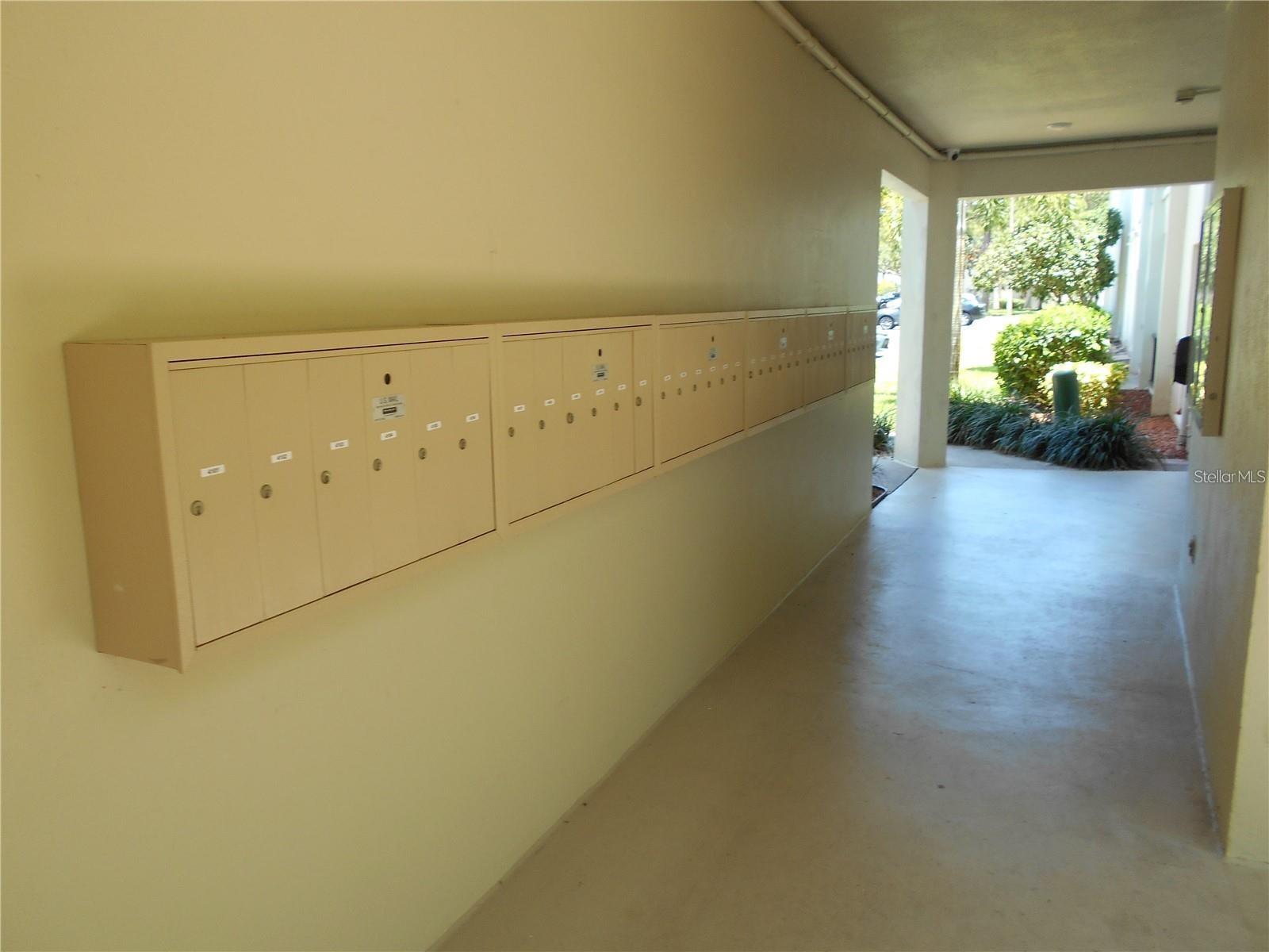 Image 4 of 38 For 2700 Bayshore Boulevard 4103