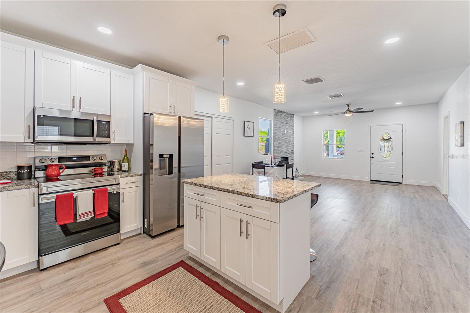 Image 14 of 46 For 1305 Osborne Avenue