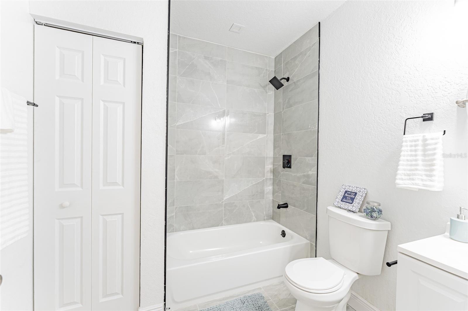 Image 25 of 46 For 1305 Osborne Avenue