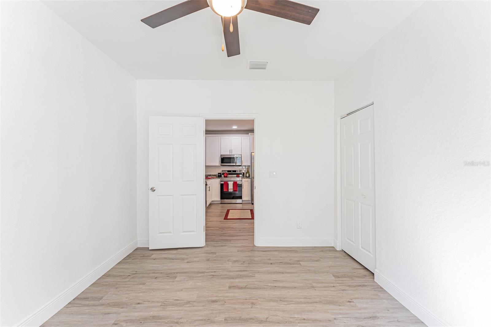 Image 29 of 46 For 1305 Osborne Avenue