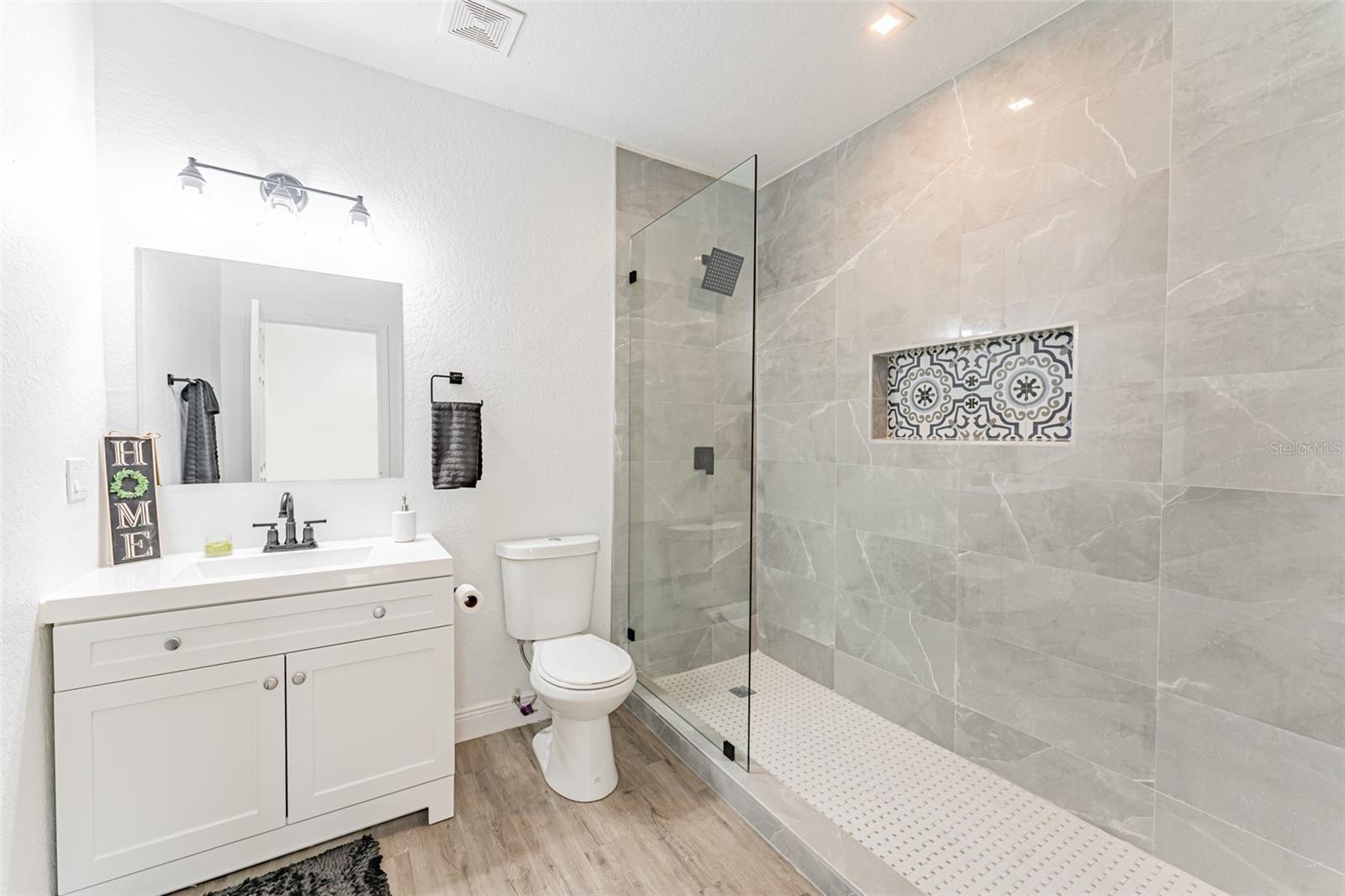 Image 3 of 46 For 1305 Osborne Avenue