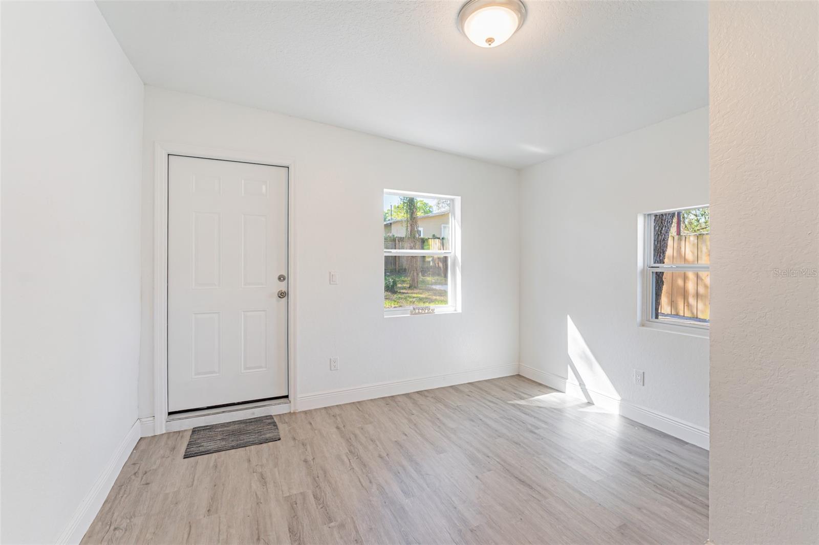 Image 30 of 46 For 1305 Osborne Avenue