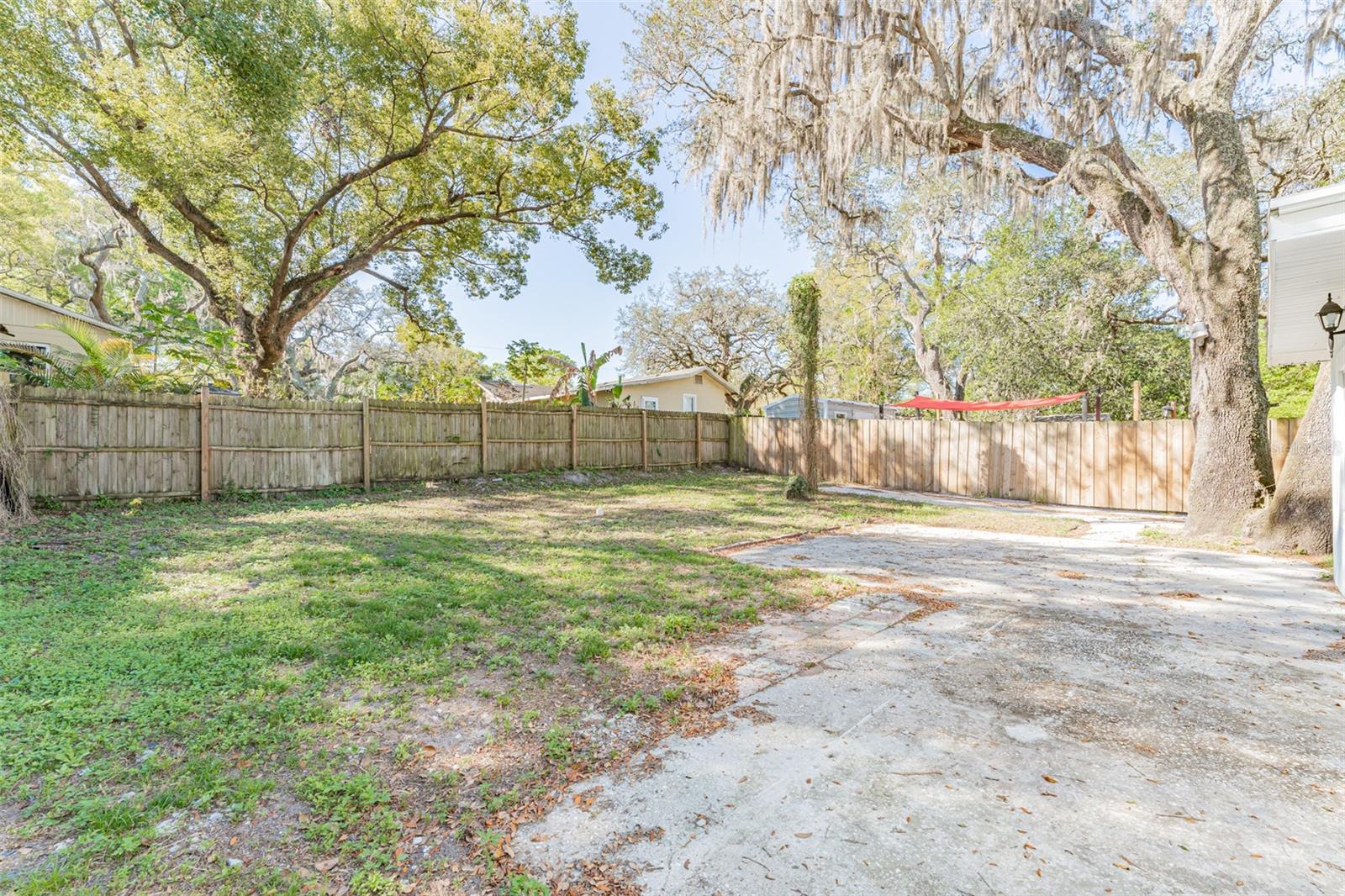 Image 34 of 46 For 1305 Osborne Avenue