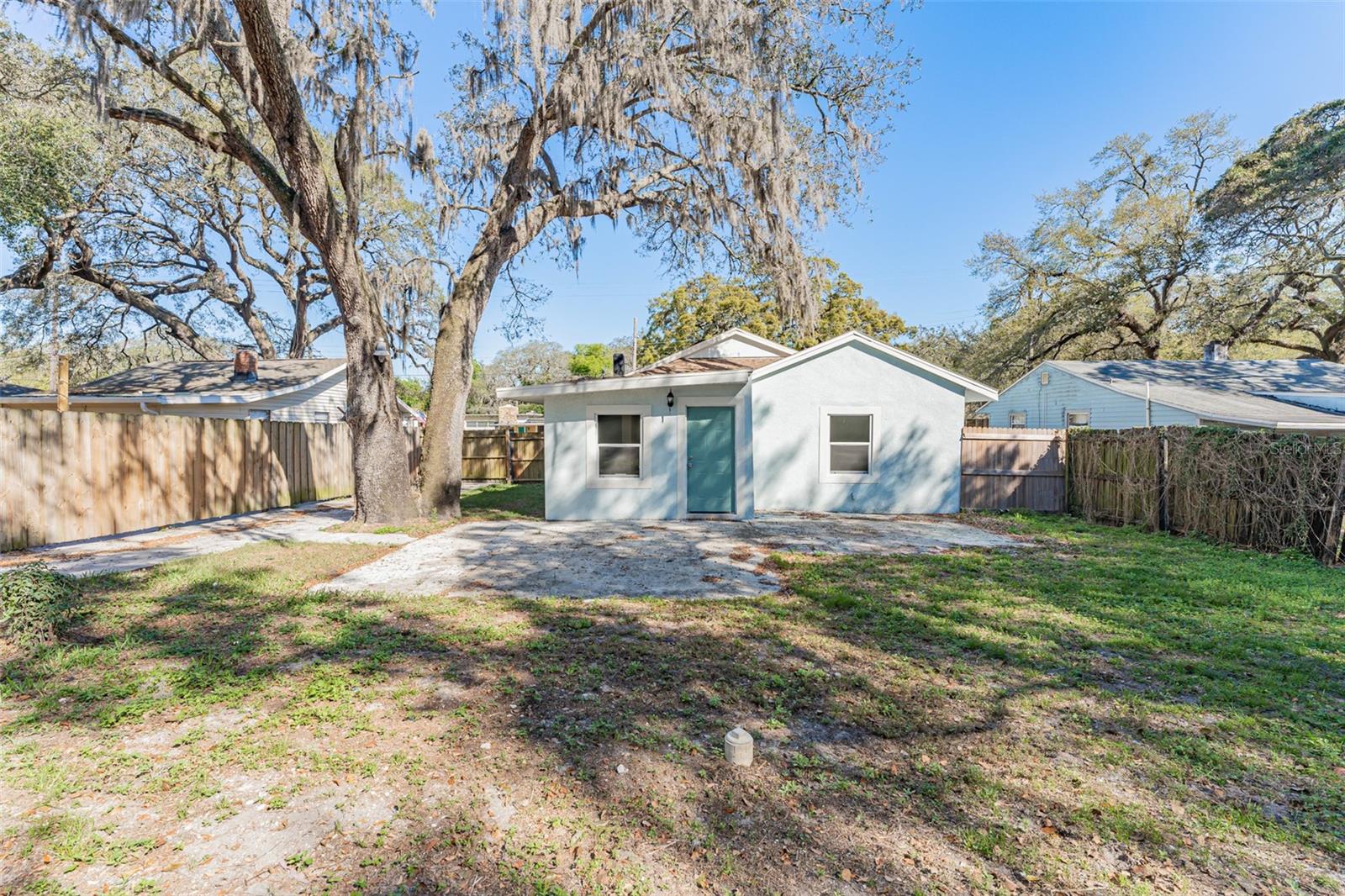 Image 37 of 46 For 1305 Osborne Avenue