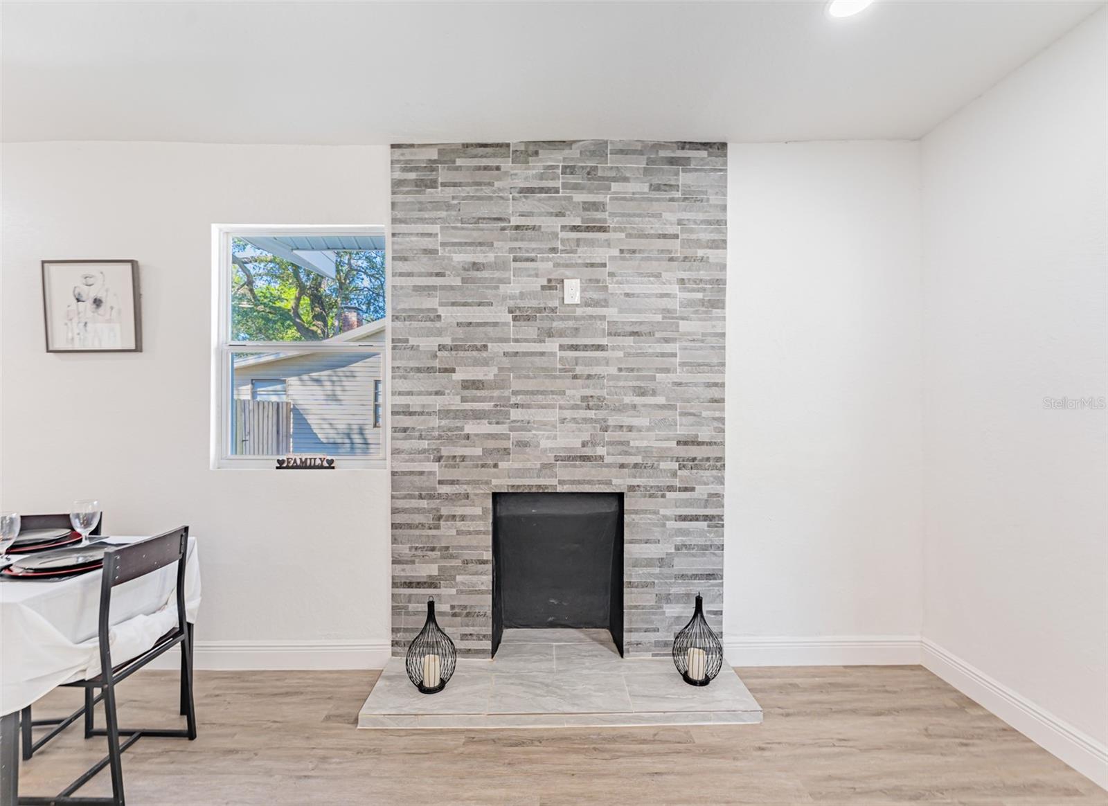 Image 7 of 46 For 1305 Osborne Avenue