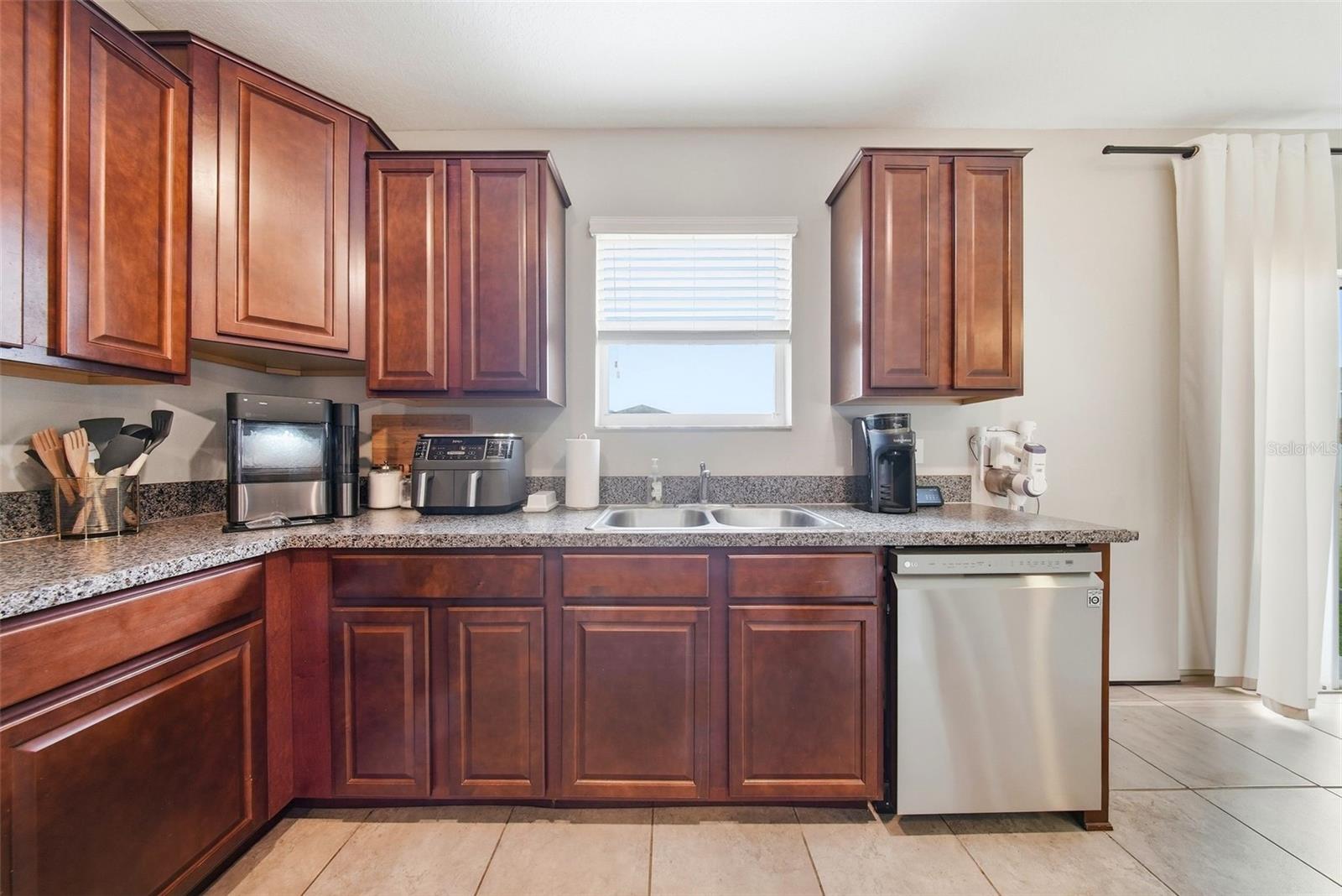 Image 18 of 55 For 4910 Babbling Brook Lane