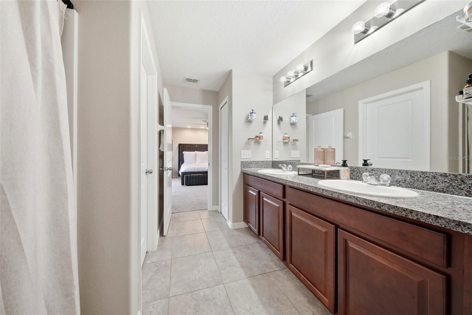 Image 26 of 55 For 4910 Babbling Brook Lane