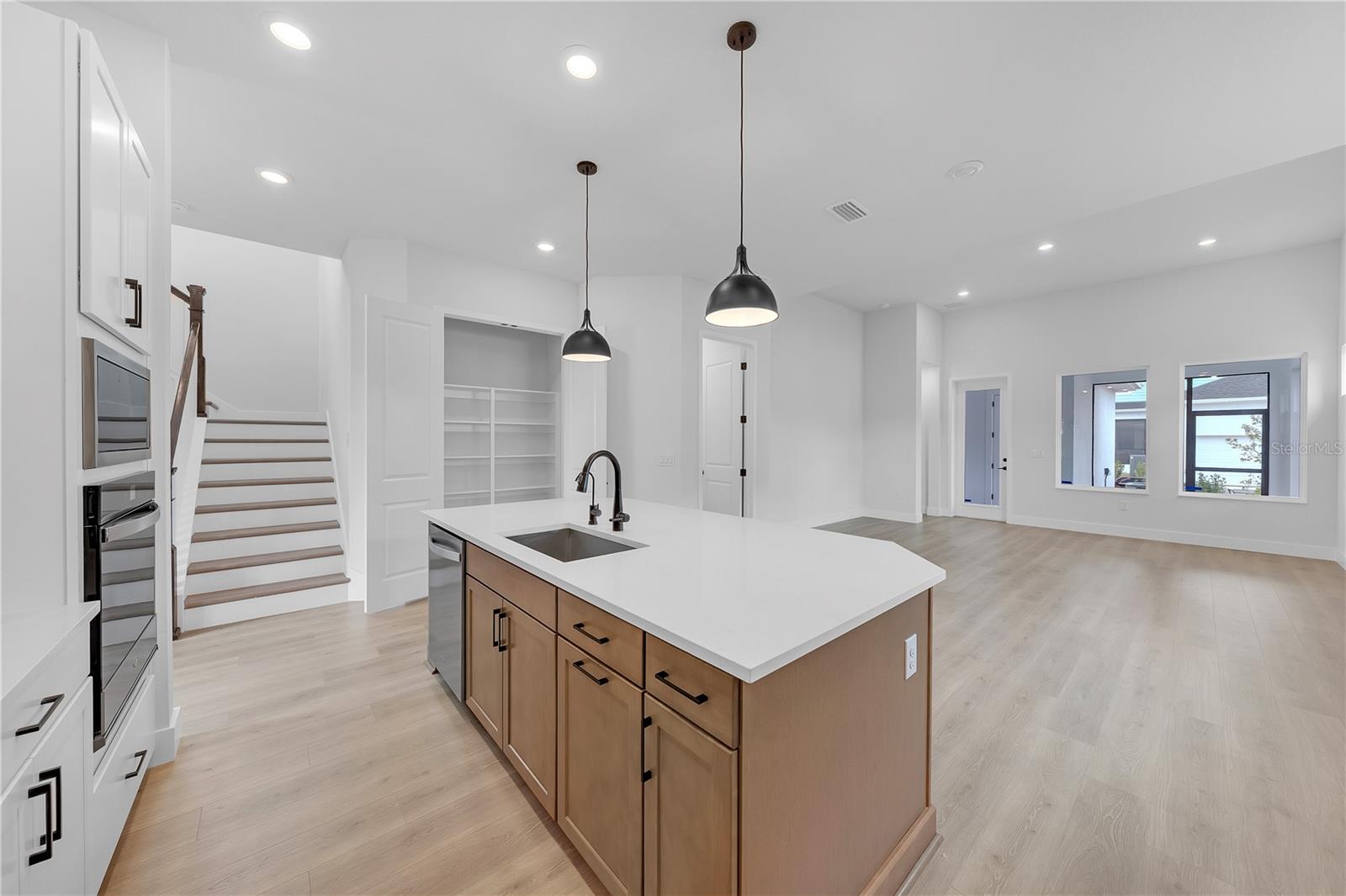 Image 3 of 52 For 7267 Kodiak Lane