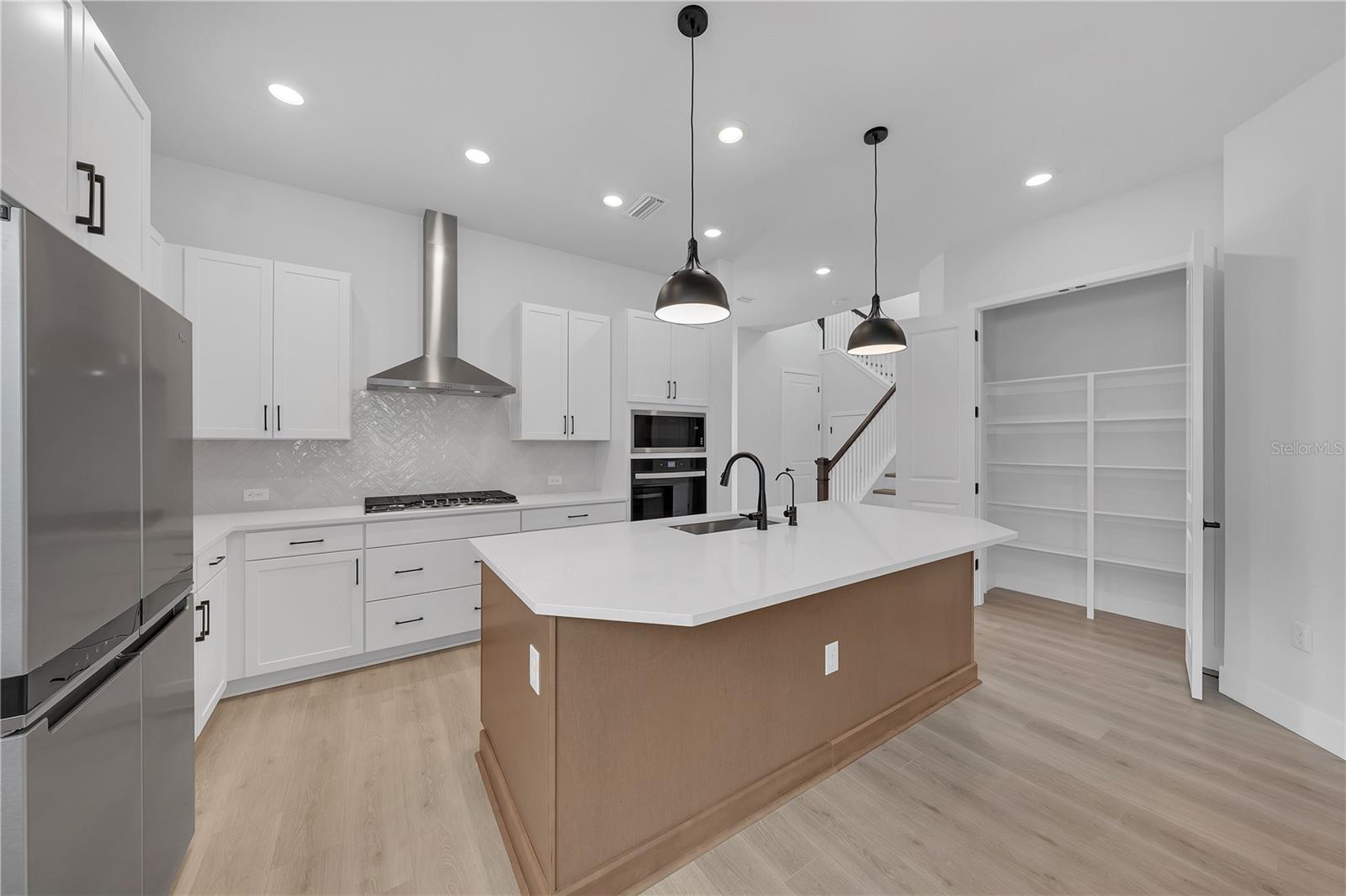 Image 4 of 52 For 7267 Kodiak Lane