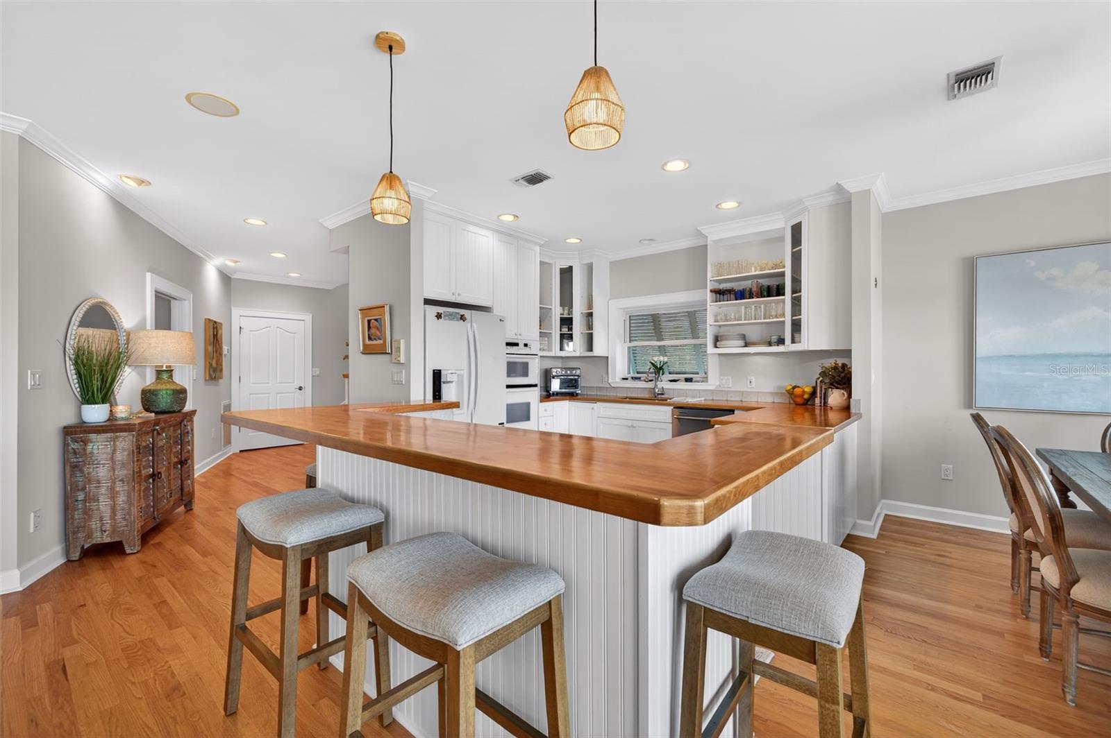 Image 10 of 72 For 2503 Pass A Grille Way