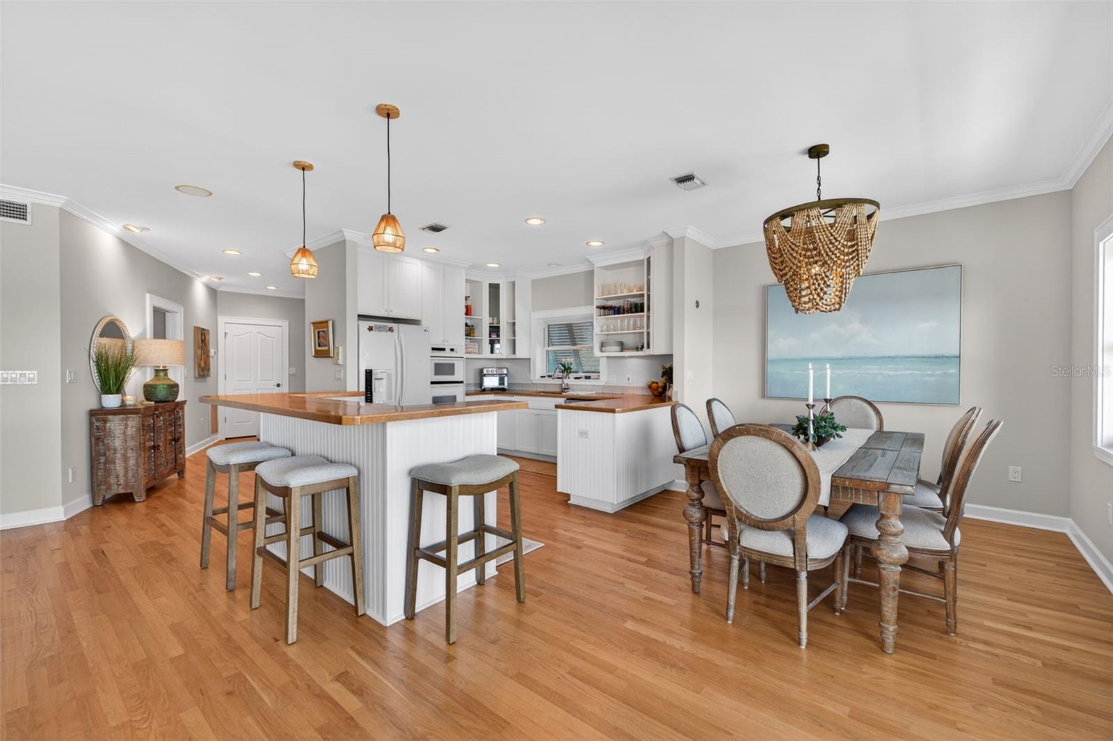 Image 11 of 72 For 2503 Pass A Grille Way