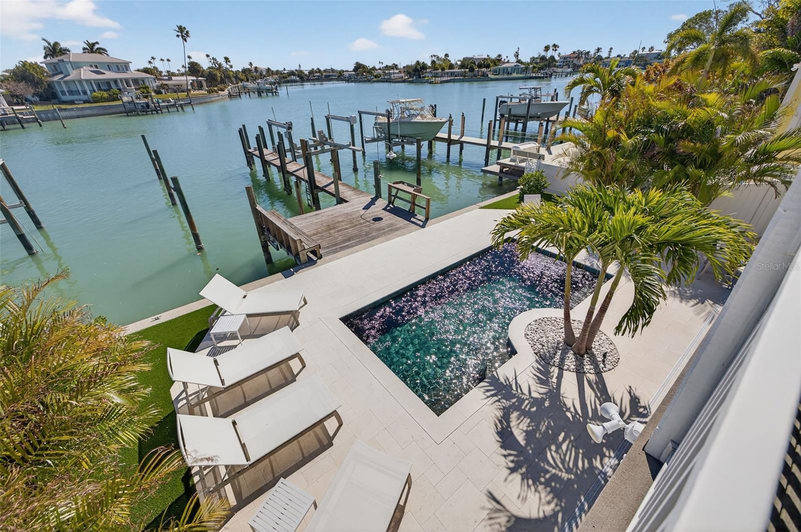 Image 23 of 72 For 2503 Pass A Grille Way