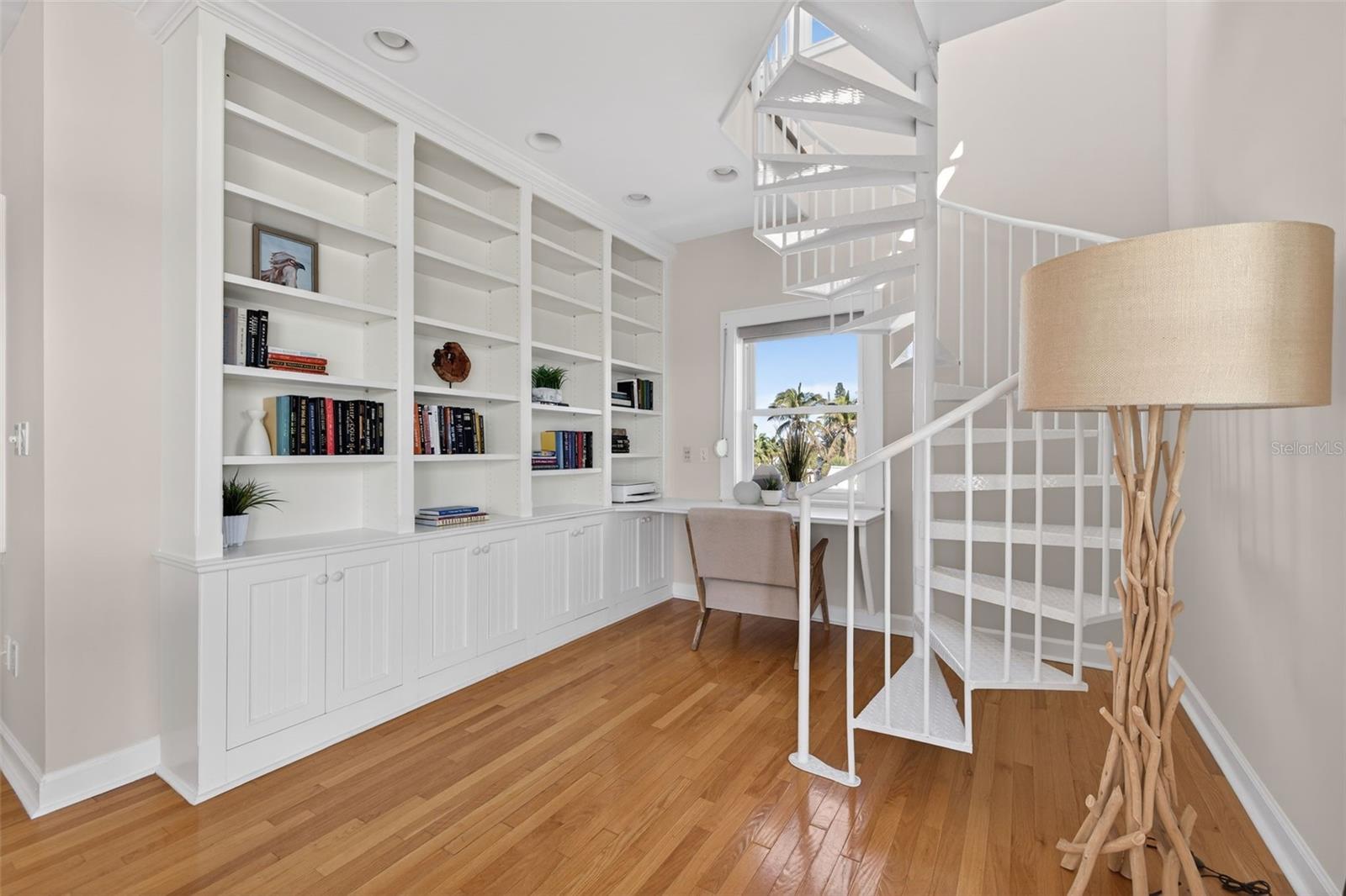 Image 39 of 72 For 2503 Pass A Grille Way