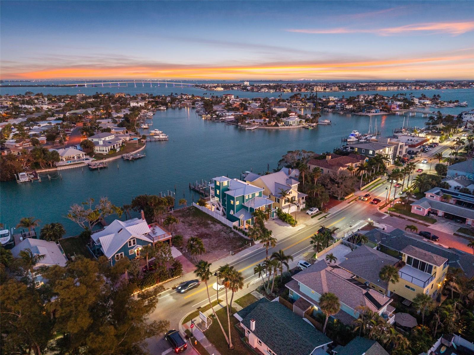 Image 4 of 72 For 2503 Pass A Grille Way