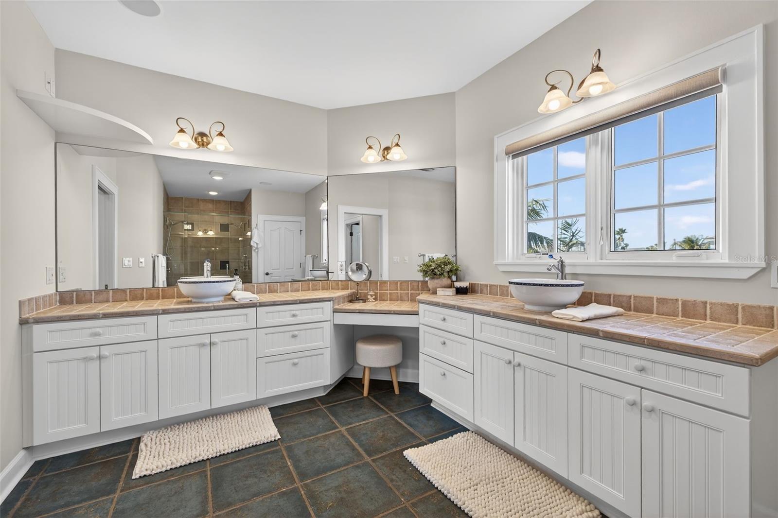 Image 42 of 72 For 2503 Pass A Grille Way