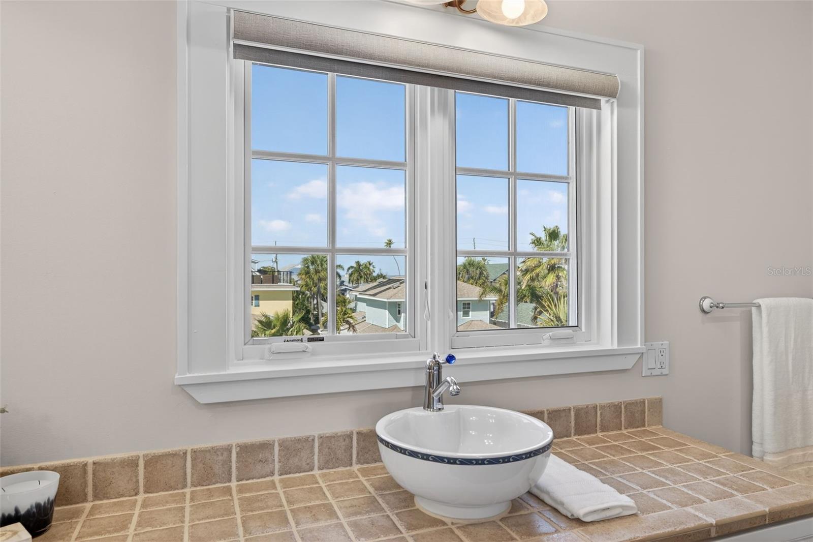 Image 43 of 72 For 2503 Pass A Grille Way