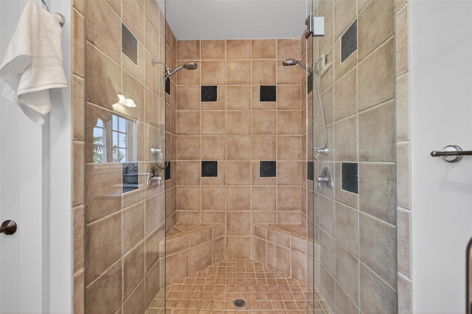 Image 45 of 72 For 2503 Pass A Grille Way