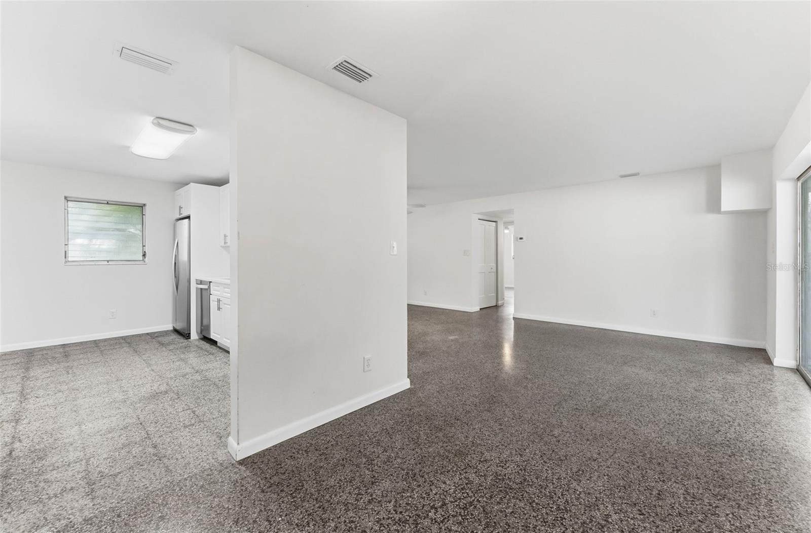 Image 11 of 32 For 4519 Trask Street