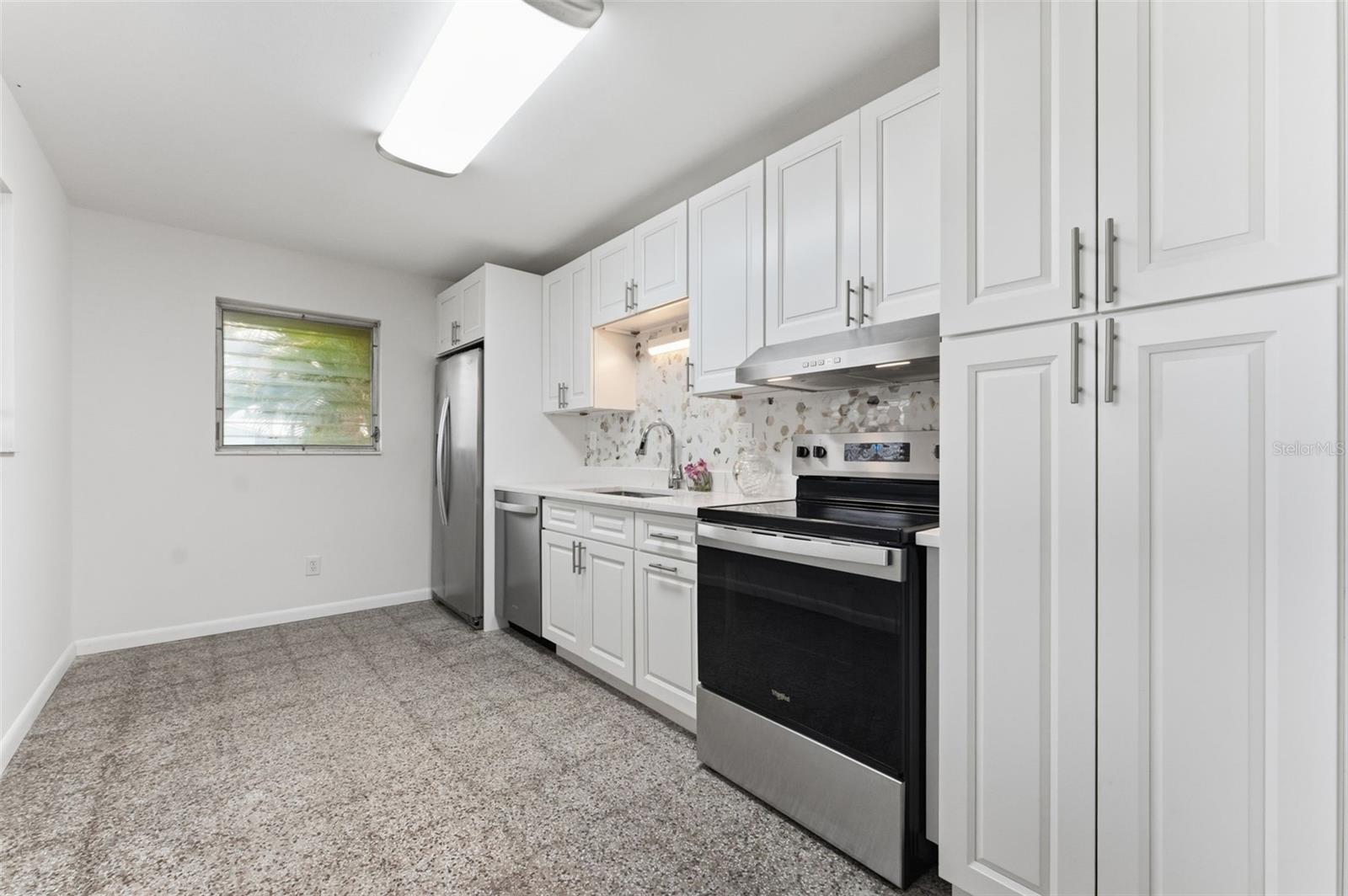 Image 12 of 32 For 4519 Trask Street