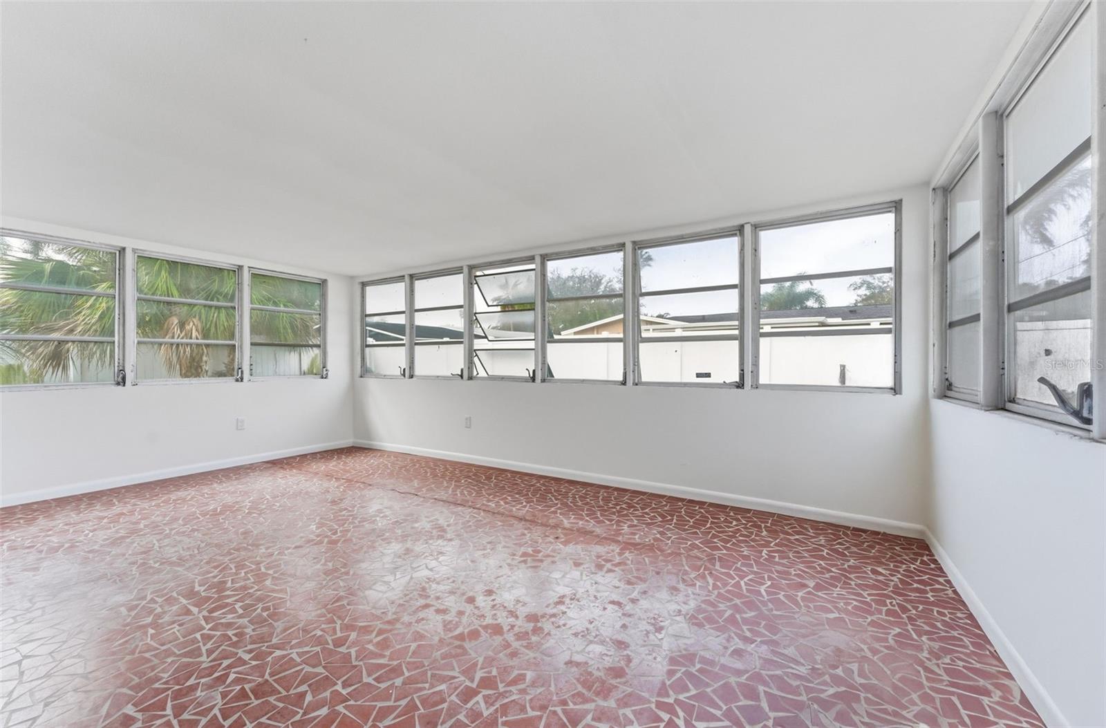 Image 22 of 32 For 4519 Trask Street