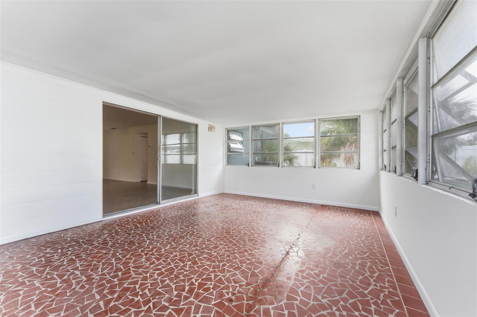 Image 23 of 32 For 4519 Trask Street