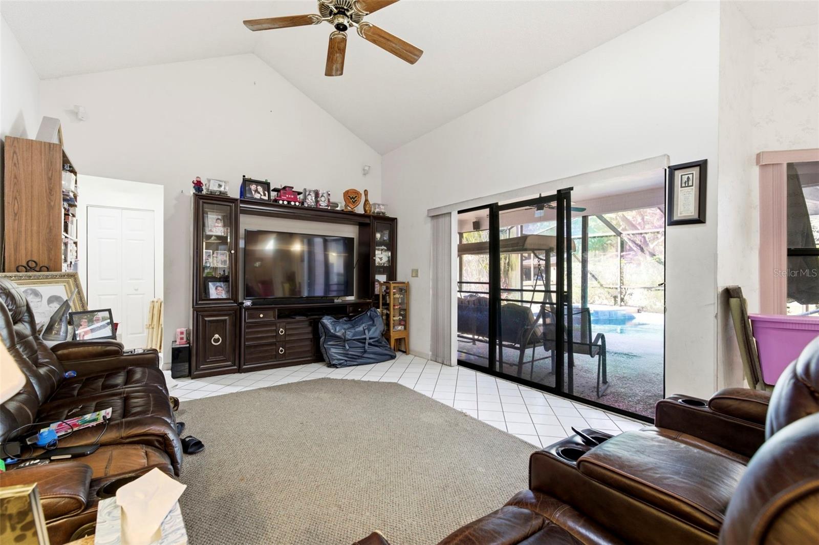 Image 17 of 37 For 3040 Windridge Oaks Drive