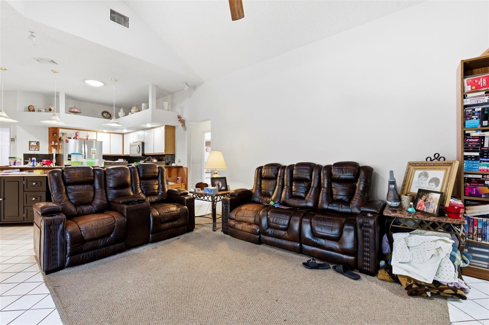 Image 19 of 37 For 3040 Windridge Oaks Drive