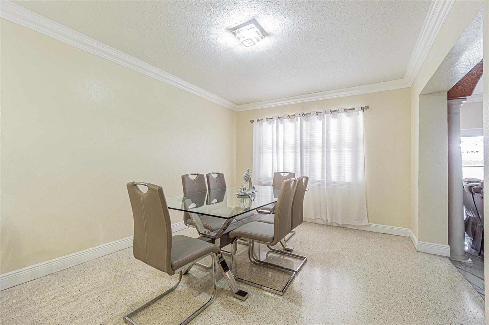 Image 10 of 34 For 3112 Henry Avenue