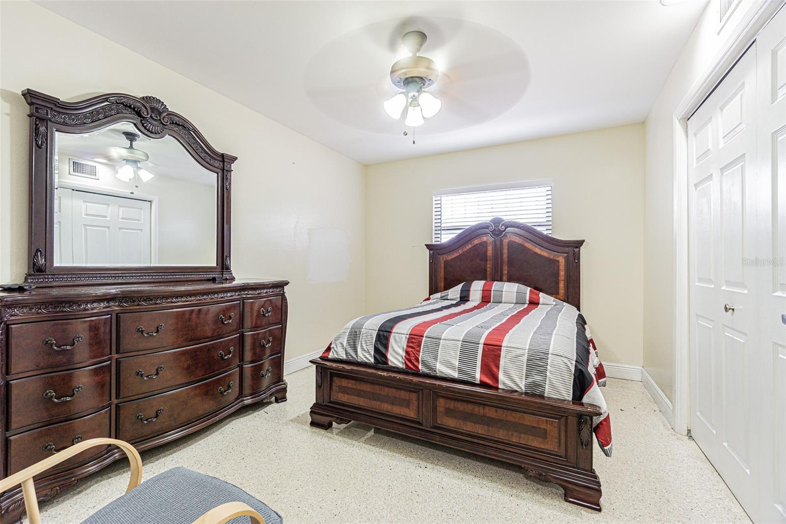 Image 19 of 34 For 3112 Henry Avenue